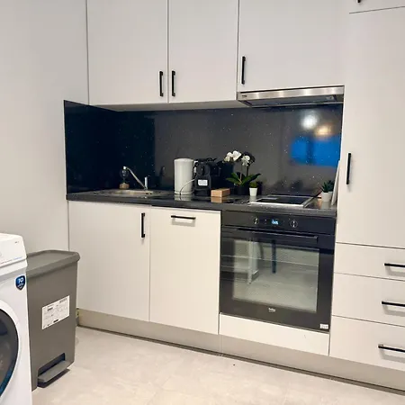 Wn Modern With Terrace Patio Apartment